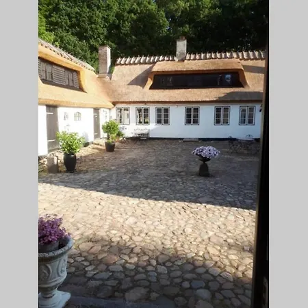 Strataekt Idyl I Skoven Holiday home